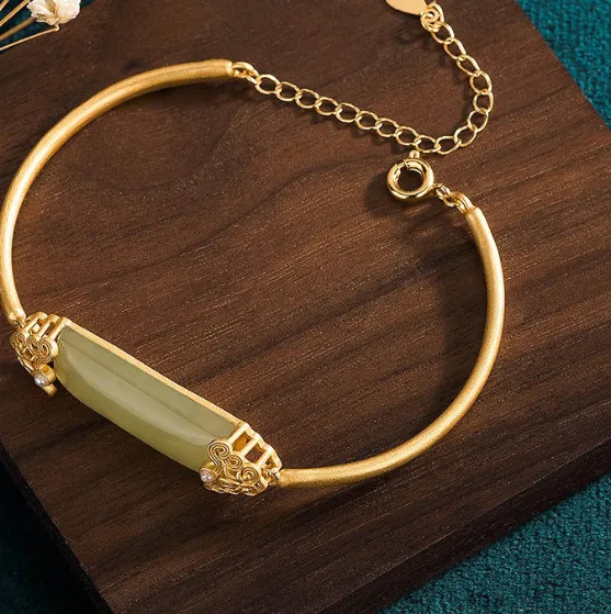 Authentic The Verdant Harmony Jade Bangle: A Vessel of Earthly Grace