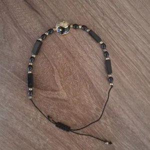 Authentic The Celestial Equilibrium: Gold-Plated Yin Yang and Black Onyx-Style Beaded Bracelet