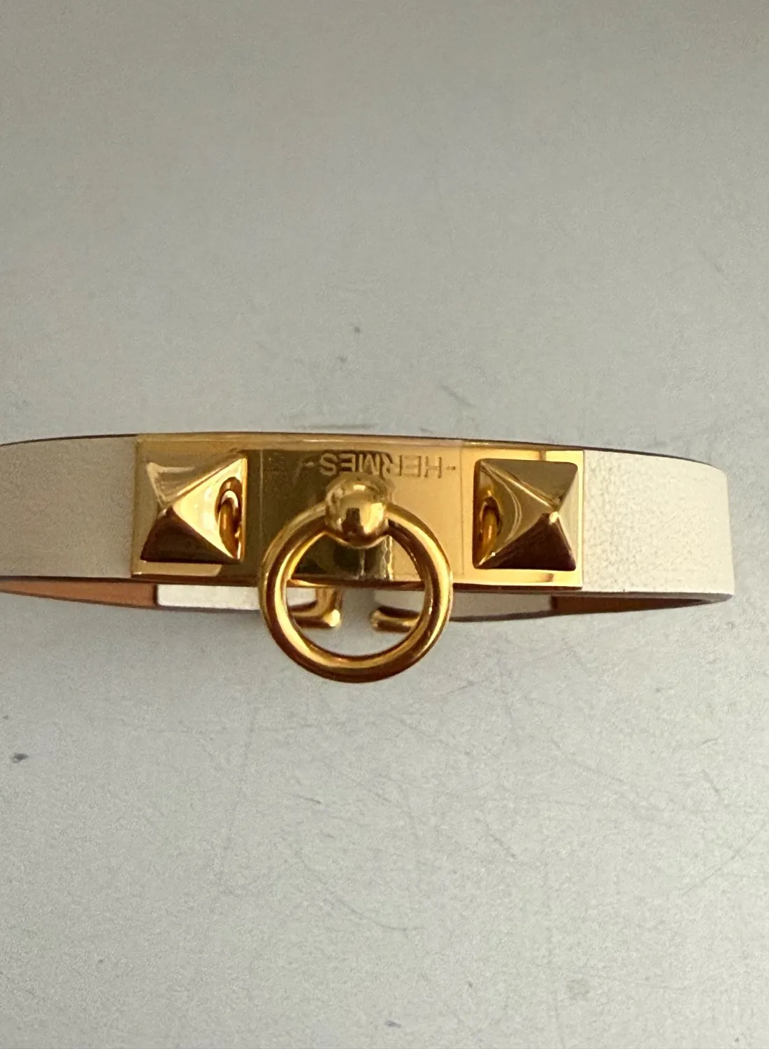 Authentic AUTHENTIC HERMES RIVALE MINI BRACELET GOLD PLATED IVORY LEATHER STRAP