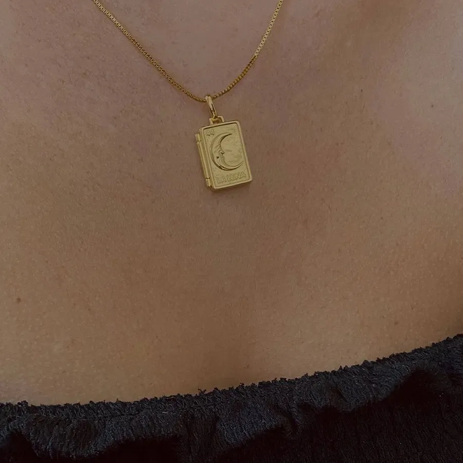 Authentic Book Heart Necklace 18K Gold Pvd Plated Engraved Moon Pendant Necklace Locket Jewelry Graduation