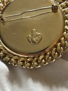 Authentic The Gilded Silhouette: A Rare Vintage Cameo of Timeless Elegance