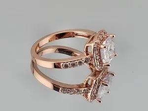 Authentic The Rose Gilded Promise: Cushion Cut Luminescence Ring
