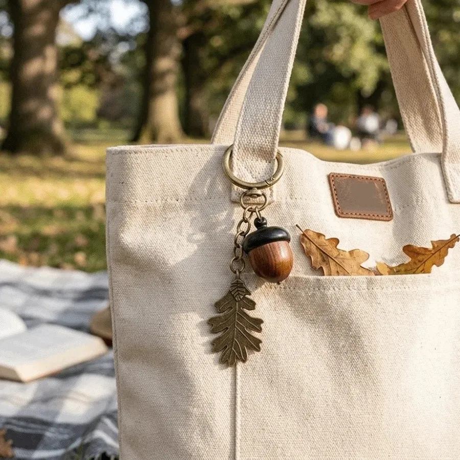 Authentic Antique Acorn Keychain Small Item Storage Lightweight Simulation Acorn Bag Pendant Removable Twist Open Pendant