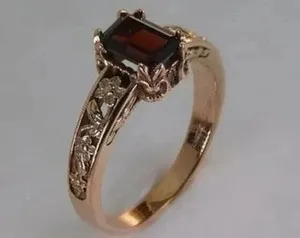 Authentic Celestial Emerald‑Garnet Halo: 2‑Carat Lab‑Crafted Engagement Ring in 14k Gold