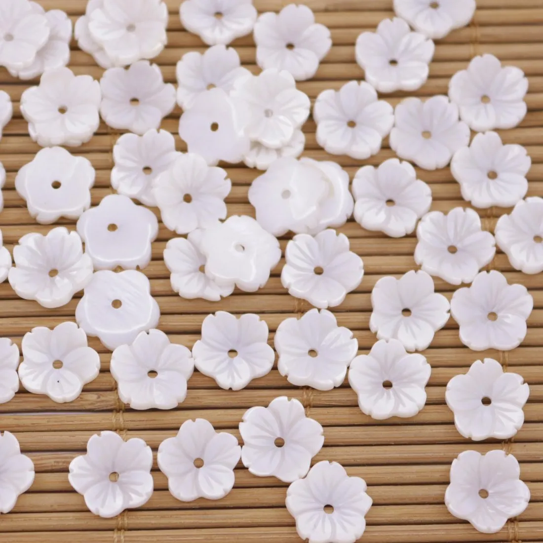 Authentic 10 8Mm 10Mm 12Mm 15Mm Natural White Shell Cherry Blossom Flower Cameo Mother Of Pearl Mop Pendant Jewelry Diy