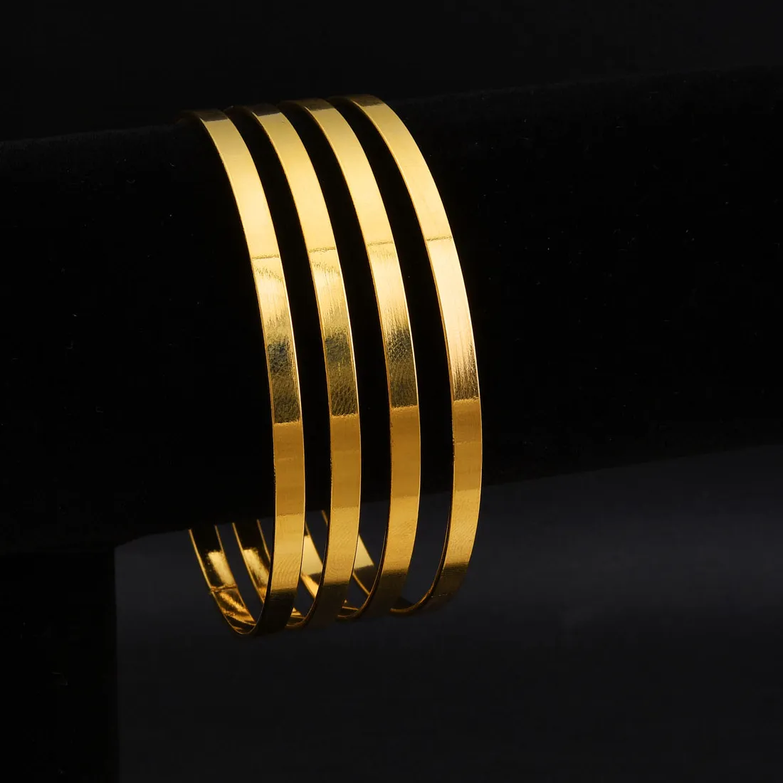 Authentic Ethereal Golden Radiance: Dubai Wedding Bangles for the Modern Goddess