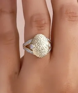 Authentic Radiant Luminescence Split-Shank Diamond Band