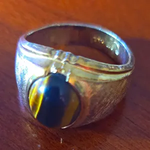 Authentic The Sovereign Gaze: Multi-Tone Gold and Tiger Eye Signet