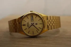 Authentic The Chronos of Sovereignty: Vintage Seiko King Quartz Gold-Plated Timepiece