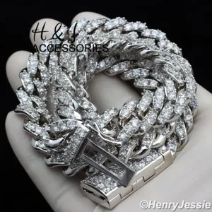 Authentic Radiant Luminary Curb Chain in 14K White Gold Finish