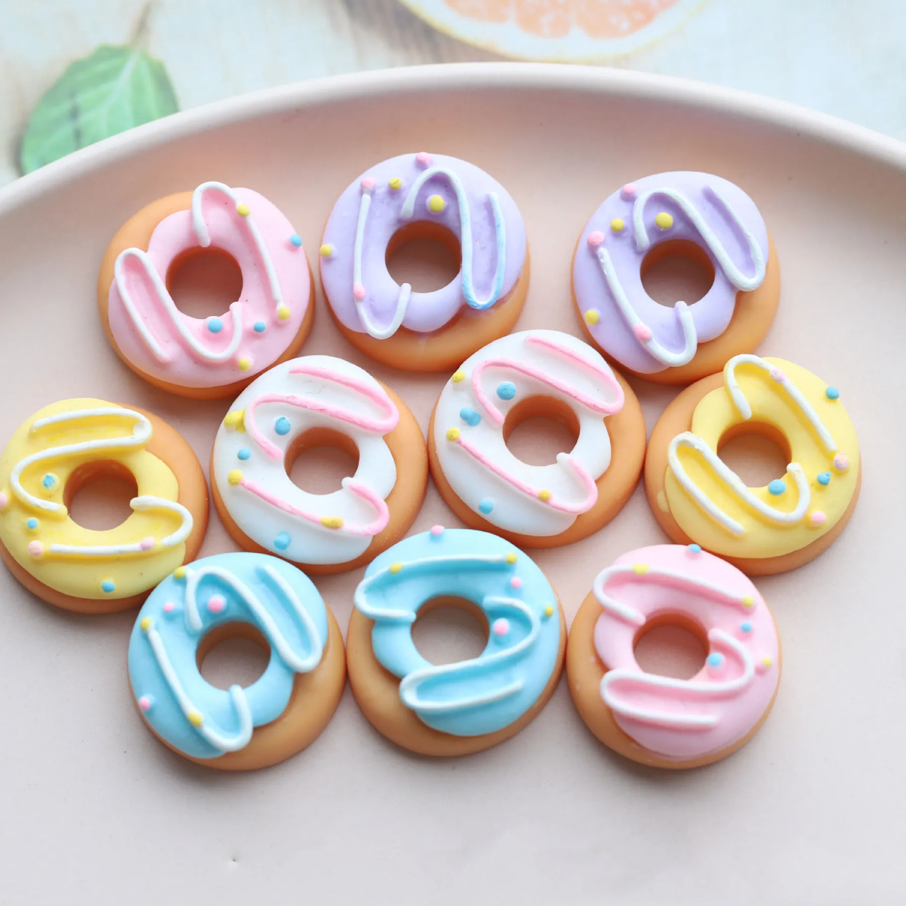 Authentic SW40 5Pcs Donut Resin Pendant DIY Crafts Hollow Earring Bracelets Hand-drawn Keychain Decor Garment Jewelry Charm Accessories