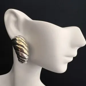Authentic Radiant Canopy Puffed Gold Studs
