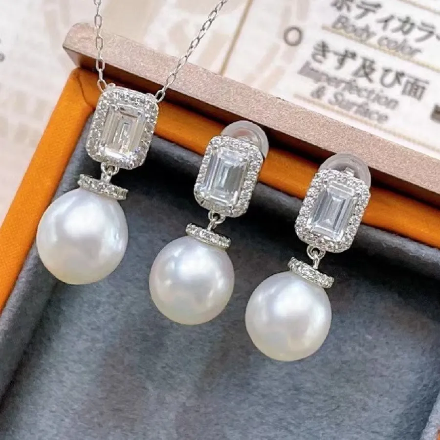 Authentic Luminous Akoya Pearl Sanctum: A Celestial Adornment Set