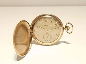 Authentic VINTAGE BEAUTIFUL LUXURY SWISS FULL HUNTER GOLD PLATED MENS POCKET WATCH"FESTA"