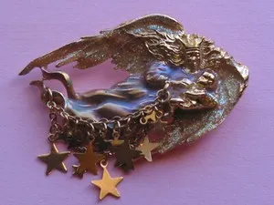 Authentic Charming KIRKS FOLLY Gold Plated Fairy Queen With Child And Trailing Stars