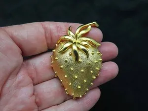 Authentic The Gilded Orchard Vintage 1960s Gold-Plated Strawberry Brooch