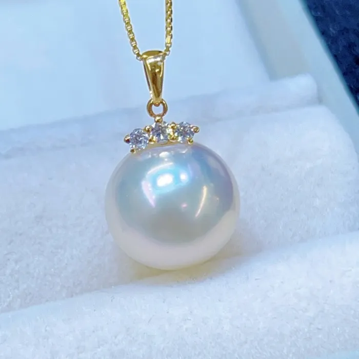 Authentic Radiant Luminesce Edison Pearl Talisman in 18K Gold Inlay