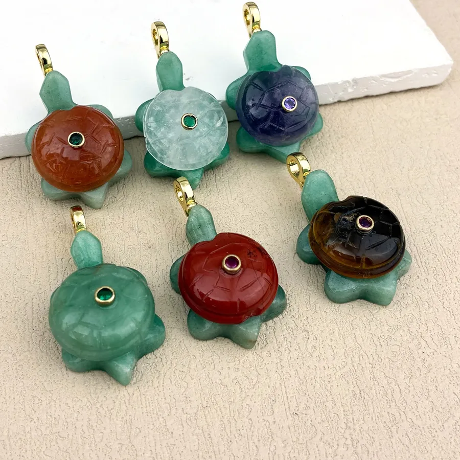 Authentic Sea Turtle Pendants Natural Crytsal Green Aventurine Amethyst Engraved Tortoise Pendant For Necklace Making