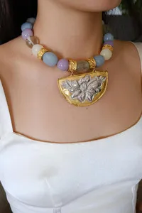 Authentic The Givenchy Pastel Luminescence Golden Choker