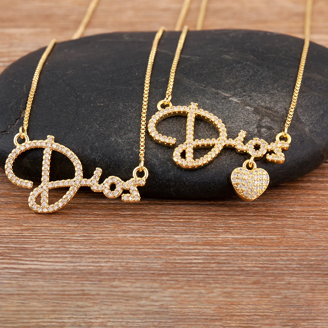 Authentic Heart Shape Los Letter Pave Shiny Crystal Zircon Pendant Necklace For Women Birthday Party Light Luxury Jewelry