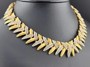 Authentic Guardian Feather Collar: Weaving Protection and Strength