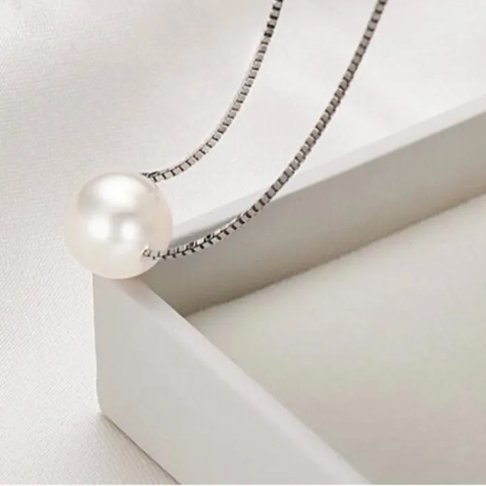 Authentic The Luminescent Pearl Clavicle Chain of Quiet Harmony