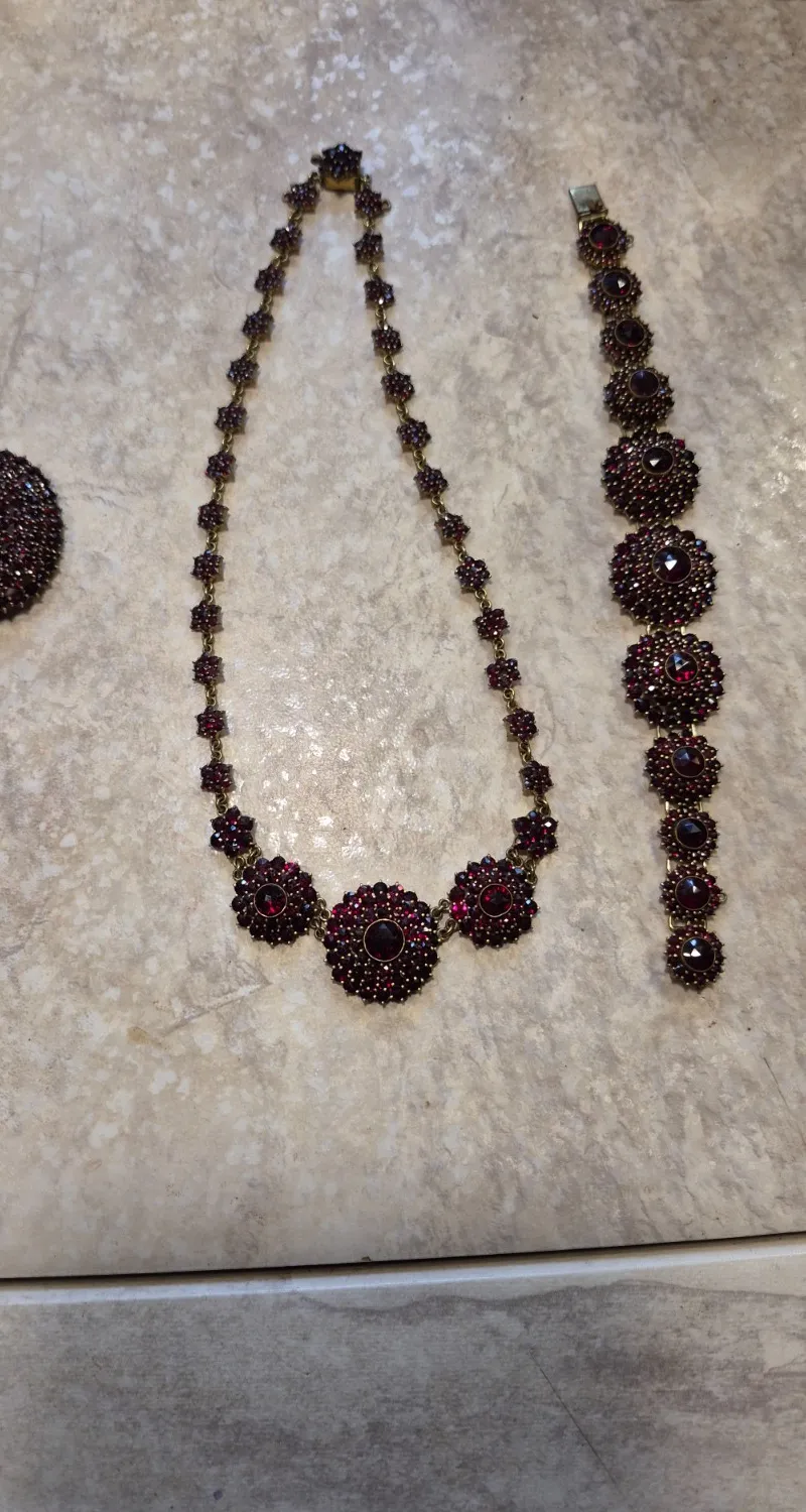 Authentic The Crimson Flame: Gold-Plated Garnet Adornment Set