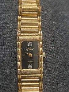 Authentic The Golden Hourglass: Radiant Quartz Timepiece of Alchemical Harmony