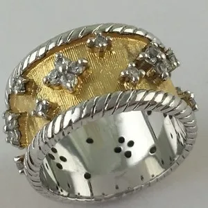 Authentic The Gilded Quatrefoil of Eternal Fortune