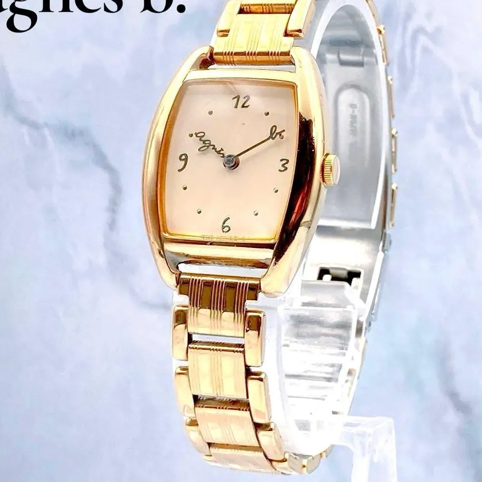 Authentic The Golden Tonneau: A Vintage Vessel of Timeless Elegance and Chronometric Grace