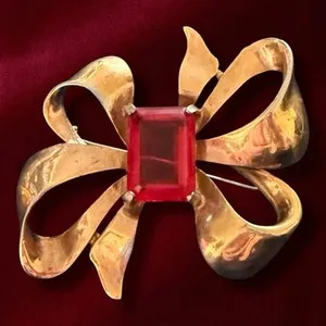 Authentic Crimson Bow of the Golden Dawn – Vintage 1940s Enchanted Brooch