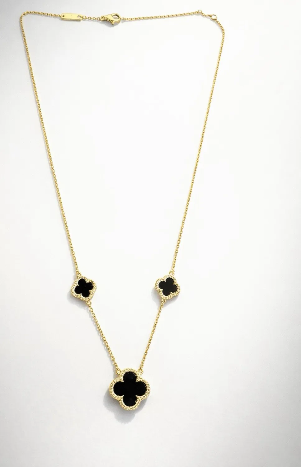 Authentic Clover Of The Four- Fold Blessing A Gold- Plated Talisman Necklace On An 18- Inch Chain
