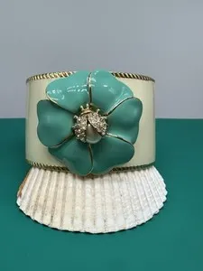 Authentic Stella & Dot gold plated enamel flower Ladybug cuff bracelet Turquoise cream Box