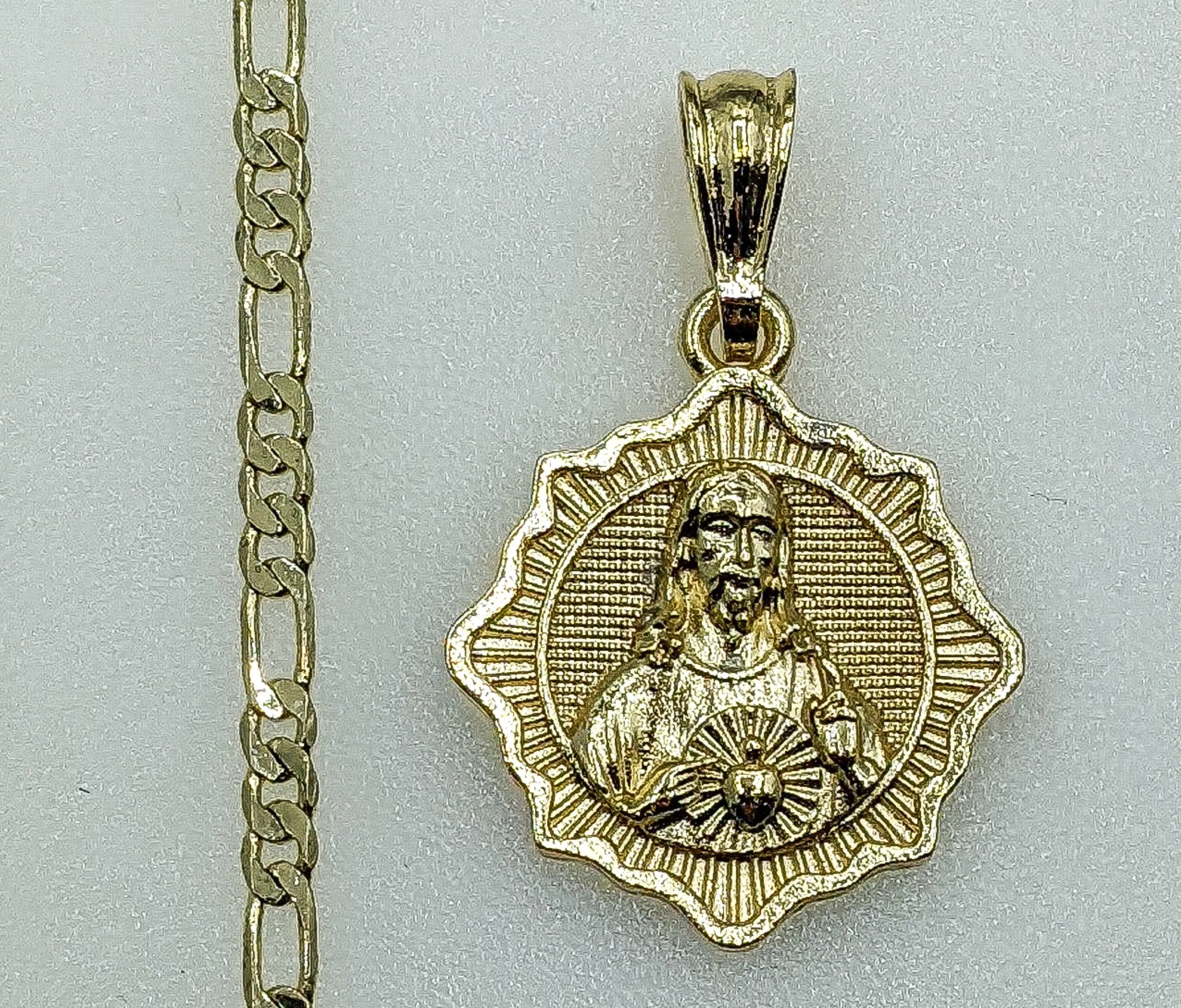 Authentic Divine Gold-Plated Sacred Heart Amulet – 3mm Celestial Chain