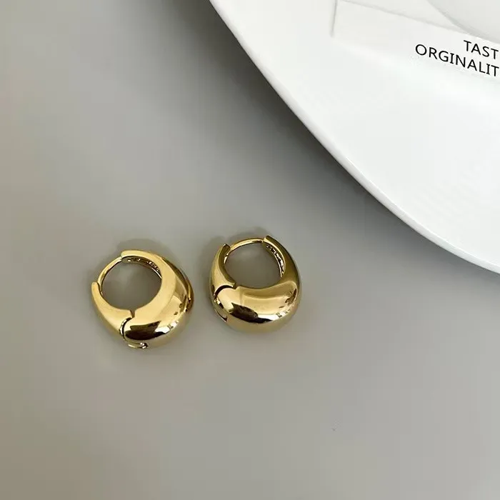 Authentic Classic Woman 18K Gold Plated Round Hoop Huggie Earring Stud
