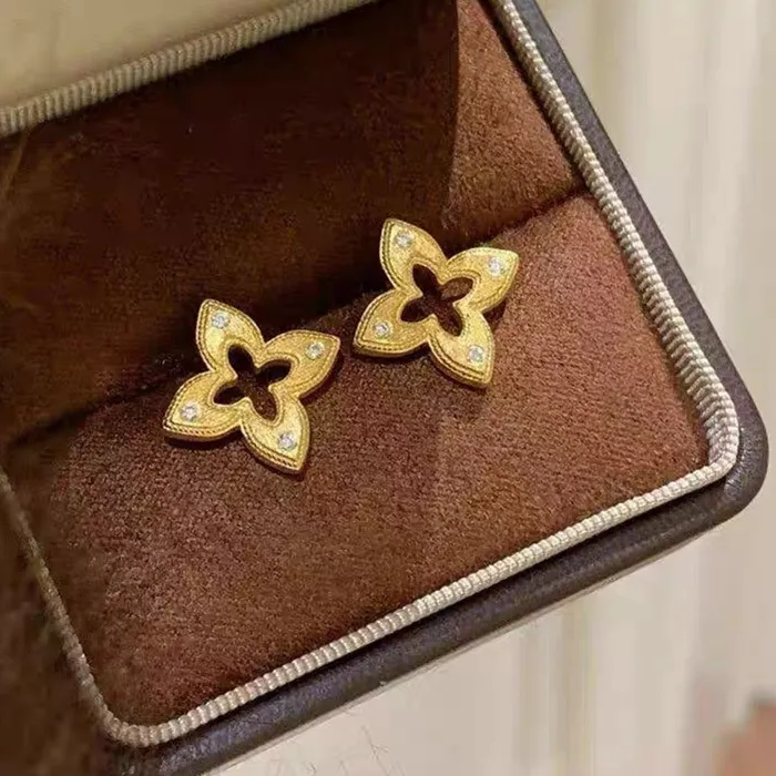 Authentic Vintage Lucky 4 Leaves Clover Flowers Stud Earrings Woman Girl Wife 14K Gold Filled Jewelry Trendy French Style Accessories