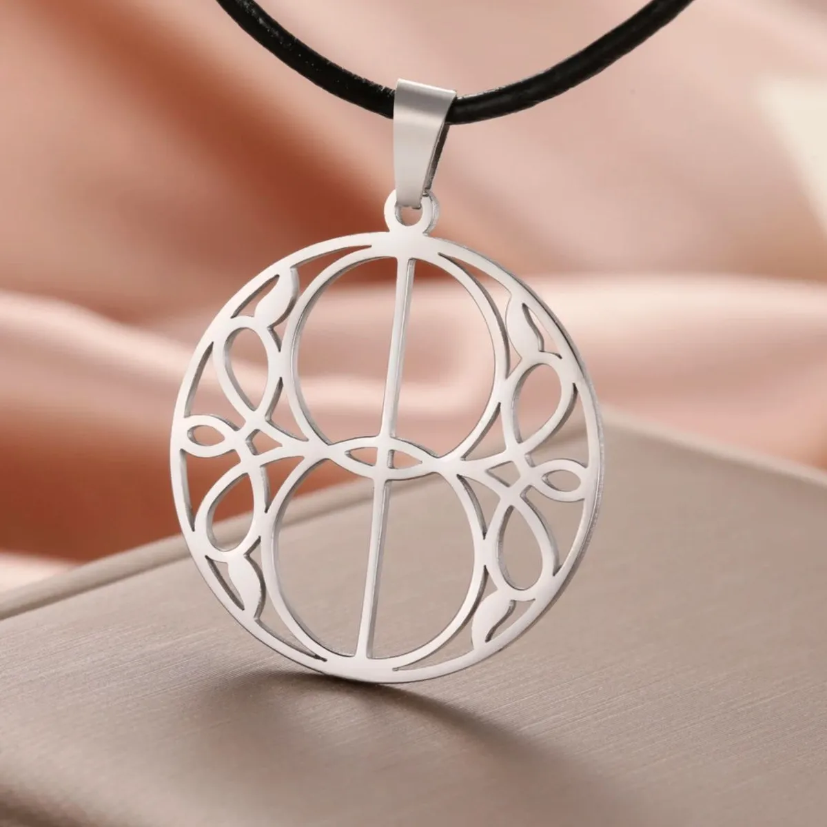 Authentic Chalice Well Pendant Sacred Symbol Of Avalon's Feminine Blessing Energy