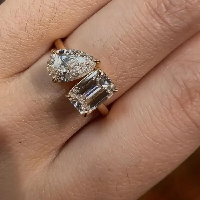 Authentic Celestial Twin-Diamond 14K Gold Ring - IGI-Certified Lab-Grown Emerald & Pear Radiance