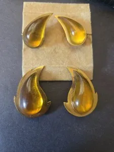 Authentic Solar Radiance: Vintage Baltic Amber and Gilded Talisman Set
