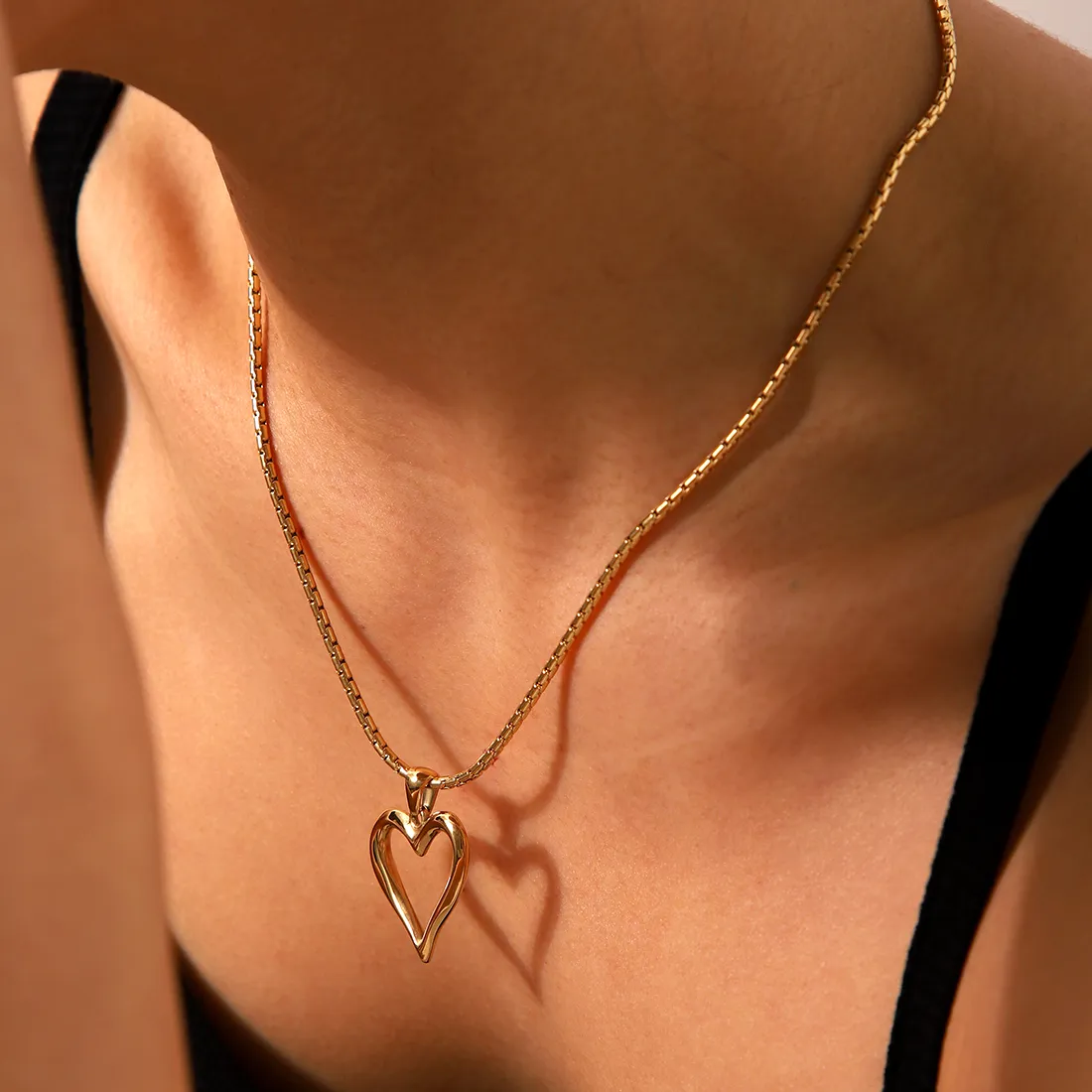 Authentic Cute And Romantic Heart Shaped Pendant Necklace For Women's 18k Gold Plated Stainless Steel Necklace Charming Jewelry Gift