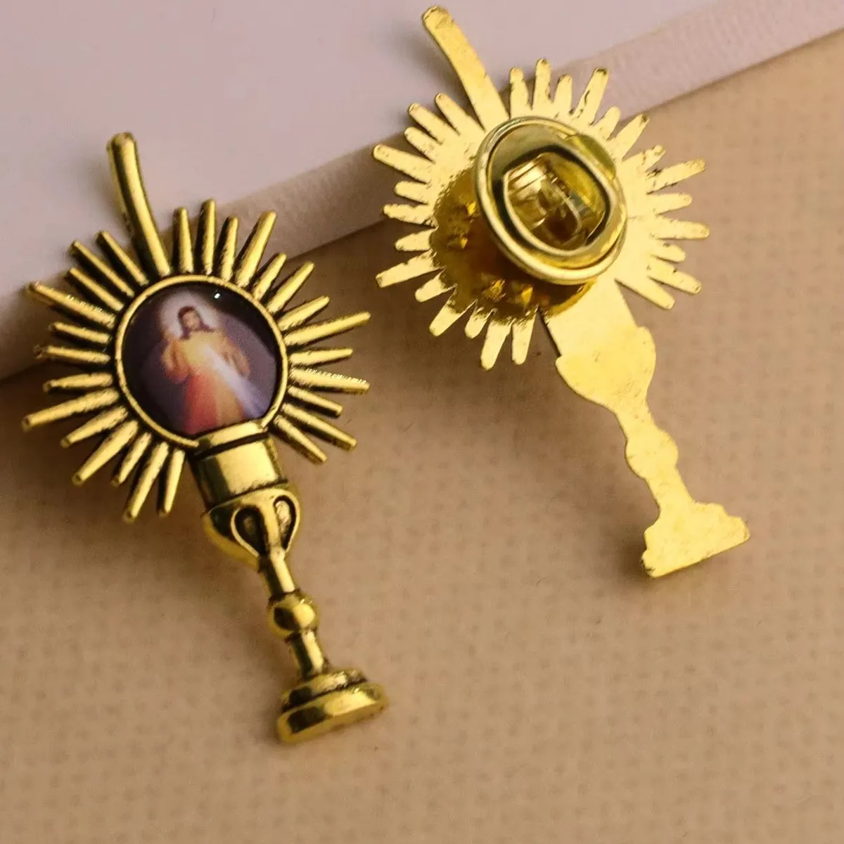 Authentic Sacred Icons Of Devotion The Chalice And Grail Talisman Assortment