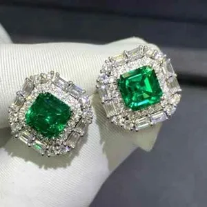 Authentic Verdant Aura: Asscher-Cut Emerald Halo Radiance