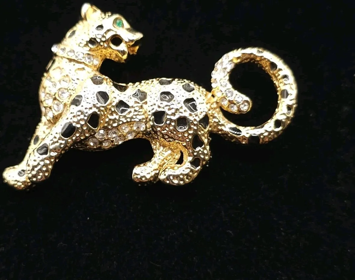 Authentic VTG Beautiful Gold Plated Leopard Brooch W/ Black Enamel Spots & Crystal Accents