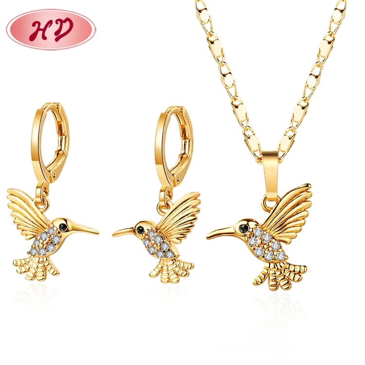 Gold plated  Hummingbird  Jewelry Set (necklace + earrings) Love