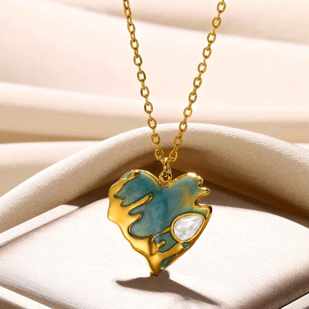 Gold plated  Heart Pendant Necklace Love