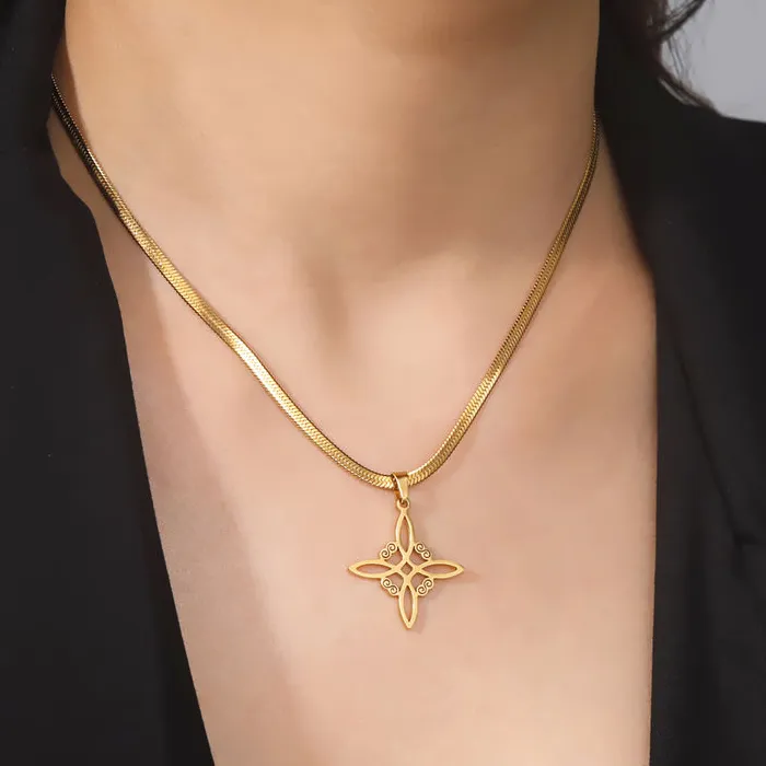Skyrim Witch Knot Necklace Gold Snake
