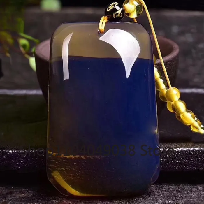 Dominican Pure Blue Amber Lamper Safe