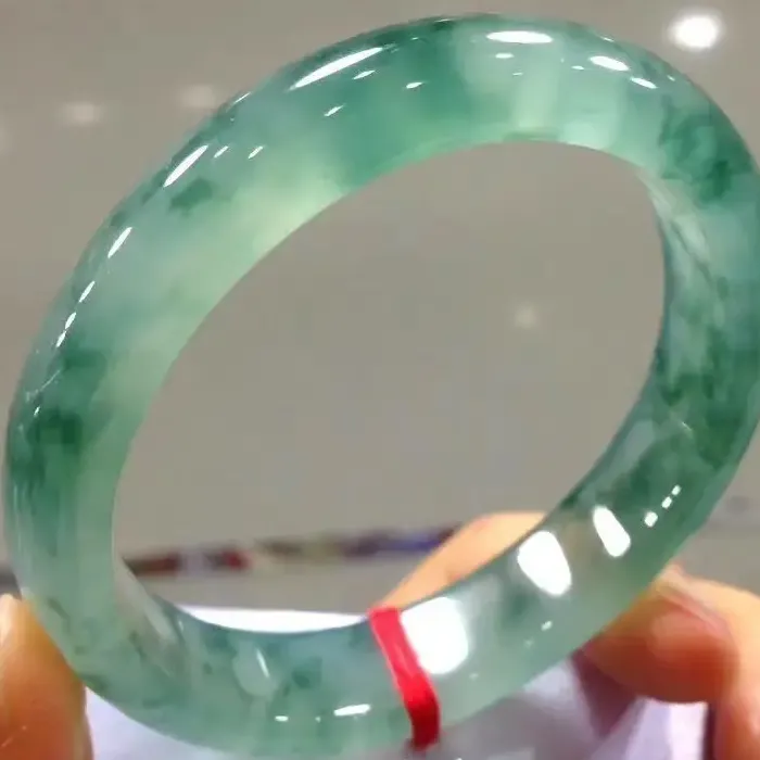 Light Green Jade Bracelet Fashion Jadeite
