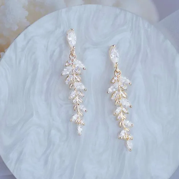 Charm 18k Gold Leaves Earrings Tiny